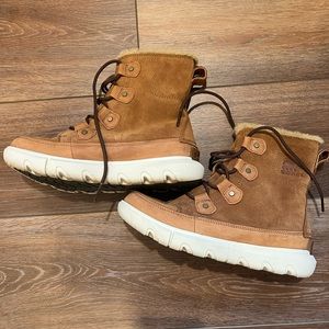 Sorel women’s Explorer II Joan Boot Tawny Buff size 7.5